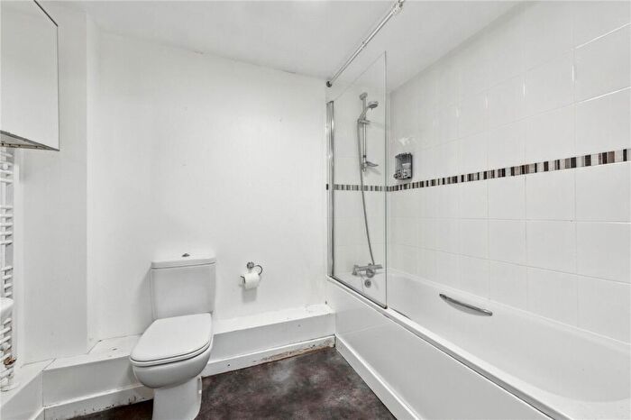 2 Bedroom Apartment To Rent In Glasshouse Fields, London, E1W