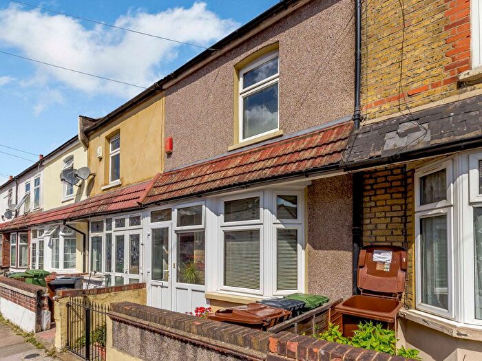 3 Bedroom Terraced House To Rent In Barking, IG11
