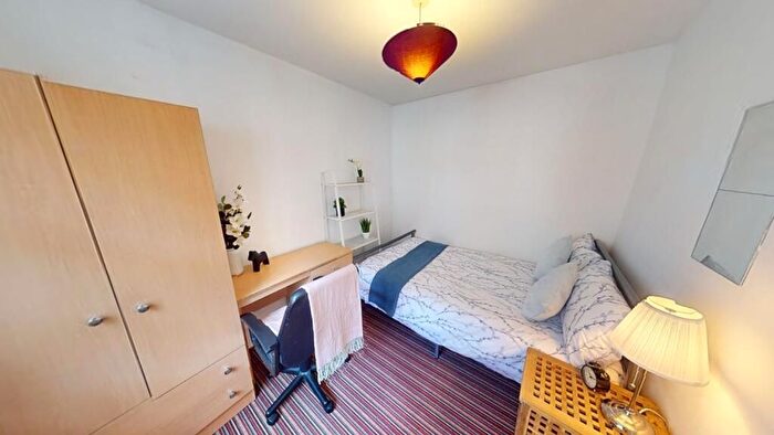 3 Bedroom Semi-Detached House To Rent In C Hockley, Nottingham, NG1