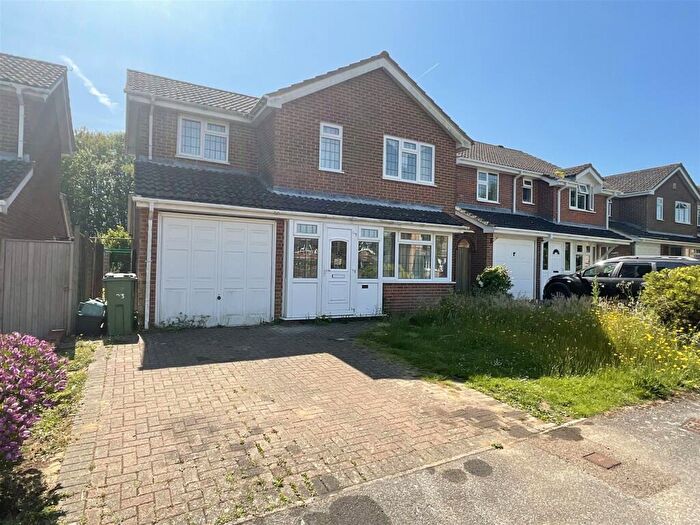 4 Bedroom Detached House For Sale In Octavian Drive, Lympne, Hythe, Kent, CT21