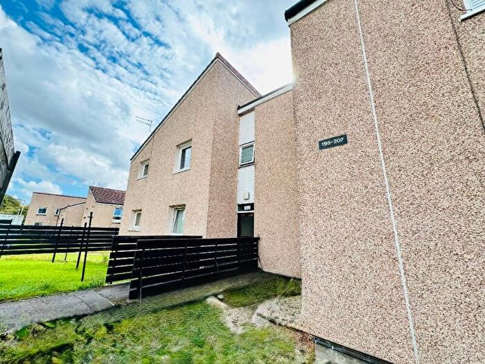 2 Bedroom Flat To Rent In Dochart Terrace, Dundee, DD2
