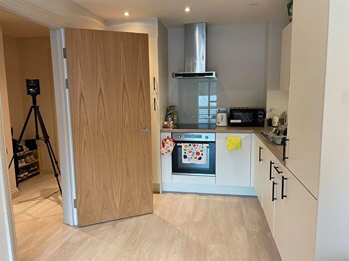 1 Bedroom Flat To Rent In North Street, Leeds, LS2