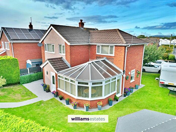 4 Bedroom Detached House For Sale In Ffordd Colomendy, Denbigh, LL16