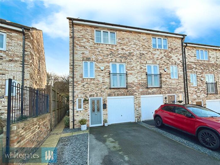 3 Bedroom Town House For Sale In Ingleton Mews, Barnsley, S71