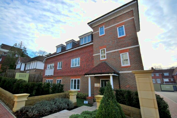2 Bedroom Flat To Rent In Culverden Park Road, Tunbridge Wells, TN4