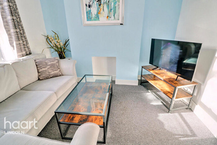 3 Bedroom End Of Terrace House For Sale In Grafton Street, Lincoln, LN2
