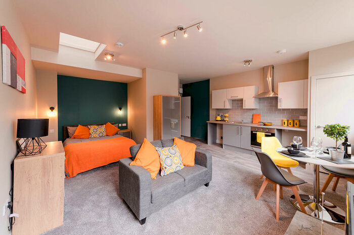 Studio To Rent In Flat, Guyscliffe, S65