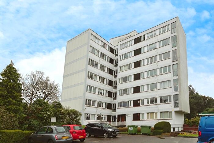 2 Bedroom Flat To Rent In Sandrock Road, Tunbridge Wells, TN2