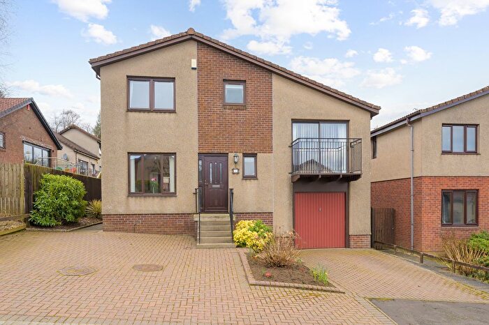3 Bedroom Detached House For Sale In Southerton Gardens, Kirkcaldy, KY2