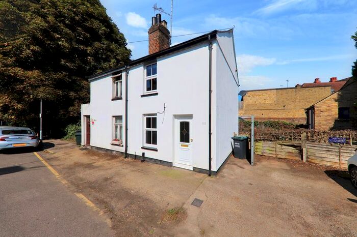 1 Bedroom Terraced House To Rent In Bury Lane, Rickmansworth, WD3