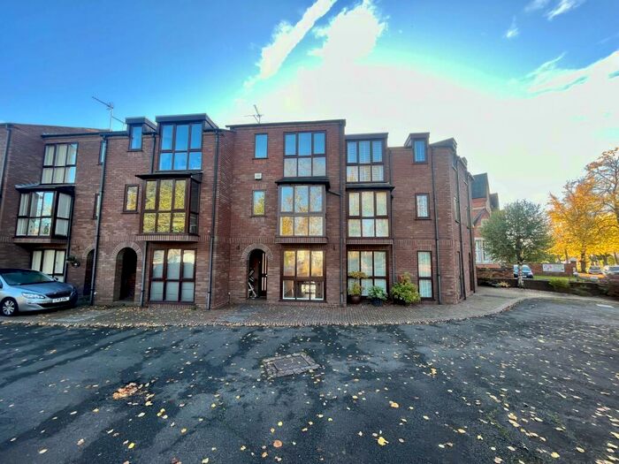 3 Bedroom Terraced House To Rent In Oaks Corner, Arlington Avenue, Leamington Spa, CV32