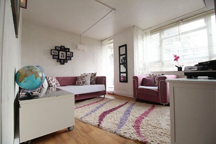 1 Bedroom Flat To Rent In Buxton Court, Thoresby Street, Angel, N1