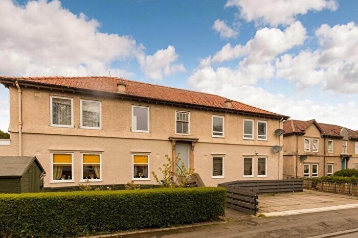 2 Bedroom Flat To Rent In Lochend Gardens, Lochend, Edinburgh, EH7