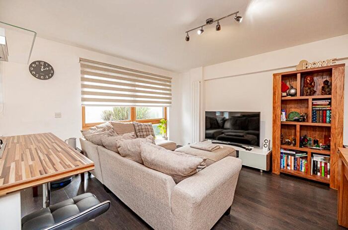 2 Bedroom Flat To Rent In Charlotte Street, Ground Floor, AB25