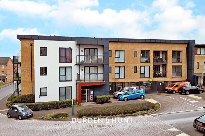 2 Bedroom Apartment For Sale In Larch Place, Violet Court Larch Place, RM3