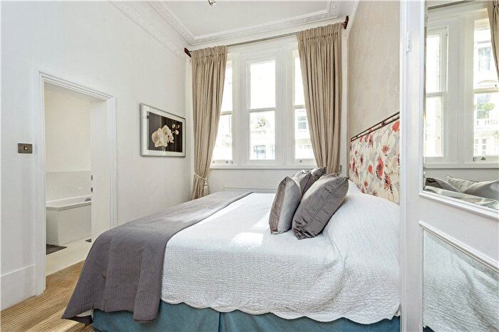 1 Bedroom Flat To Rent In Cornwall Gardens, South Kensington, London, SW7