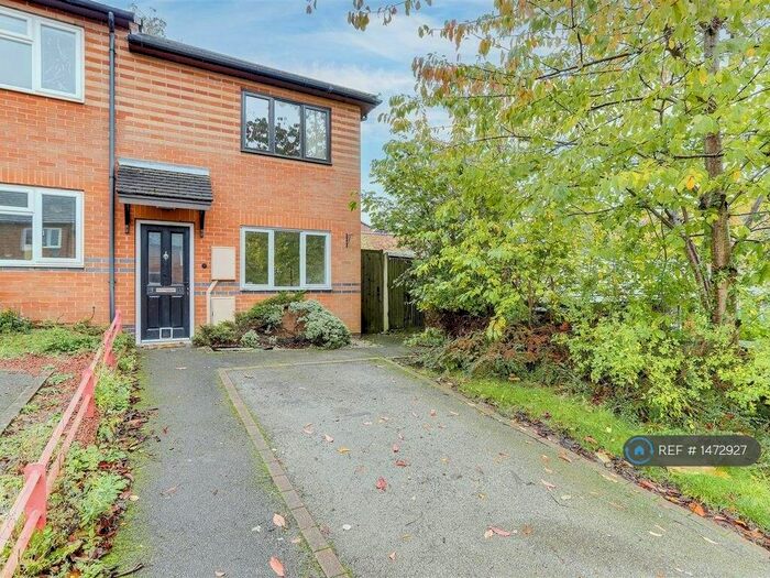 2 Bedroom Semi-Detached House To Rent In Draymans Court, Nottingham, NG7