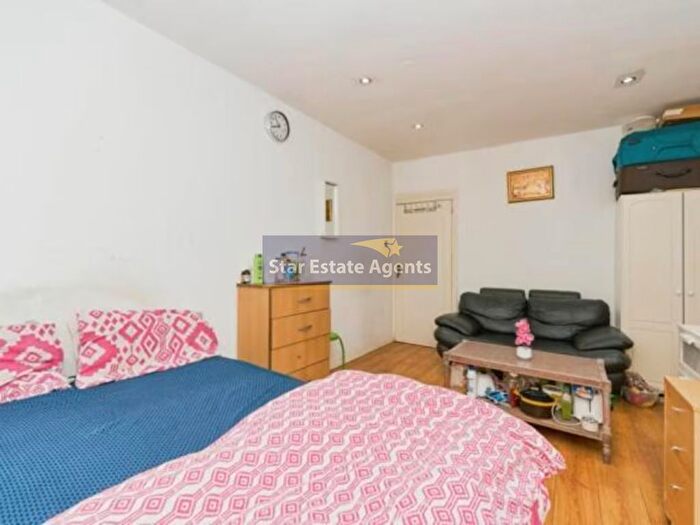 1 Bedroom Flat To Rent In Ruislip Road East, Greenford, London, UB6