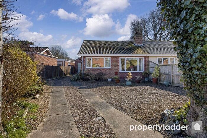 2 Bedroom Semi-Detached Bungalow For Sale In Chapel Road, Hainford, NR10