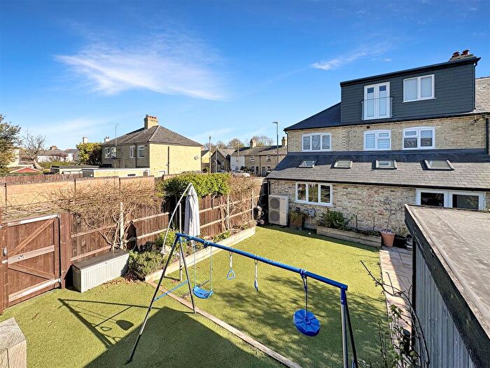 5 Bedroom Semi-Detached House For Sale In High Street, Teversham, CB1