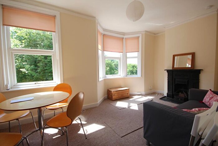 2 Bedroom Apartment To Rent In Bear Road, Brighton, BN2