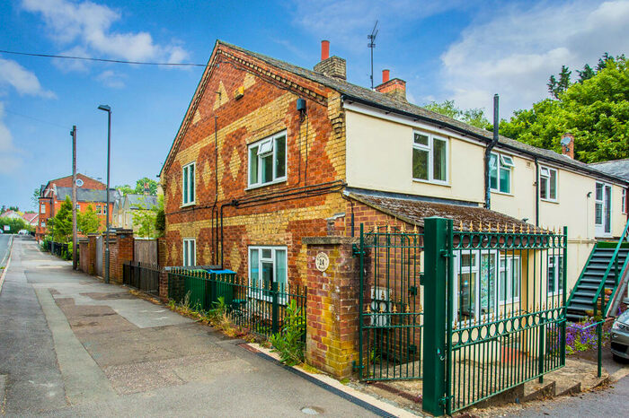 2 Bedroom Semi-Detached House To Rent In Chandos Road, Buckingham, Buckingham, Buckinghamshire, MK18