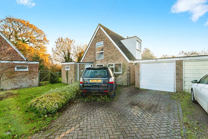 3 Bedroom Detached House For Sale In Waveney Close, Hoveton, Norwich, Norfolk, NR12