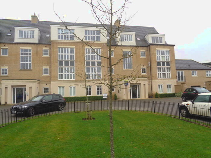 2 Bedroom Flat To Rent In Apartment, St Georges Court, HU10