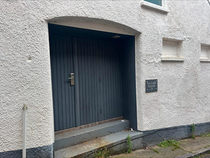 1 Bedroom Apartment To Rent In Dawlish Home, EX7