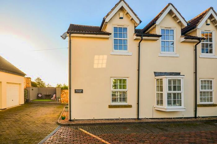 3 Bedroom Mews House For Sale In Wantedge Cottage, Wentbridge, Pontefract, WF8