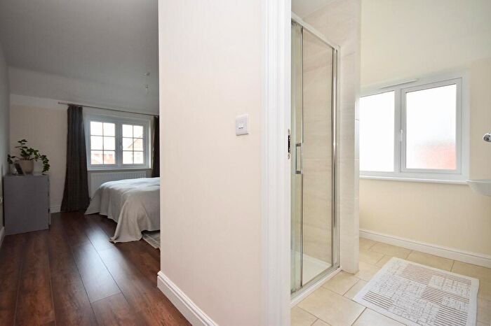 3 Bedroom Detached House For Sale In Kemsley Drive, Leighton Buzzard, LU7