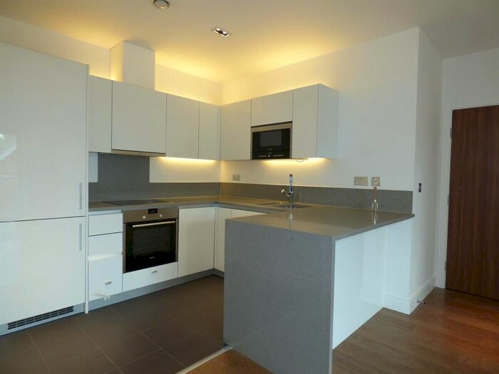 2 Bedroom Flat To Rent In Belgravia House, Dickens Yard, Longfield Avenue, W5