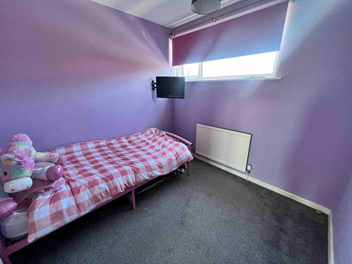 4 Bedroom Semi-Detached House To Rent In Court Road, GL15