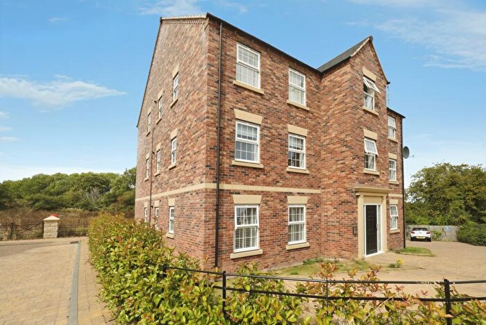 2 Bedroom Flat For Sale In Ezart Avenue, Wetherby, West Yorkshire, LS22