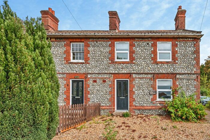 3 Bedroom End Of Terrace House For Sale In Roughton Road, Felbrigg, Norwich, NR11