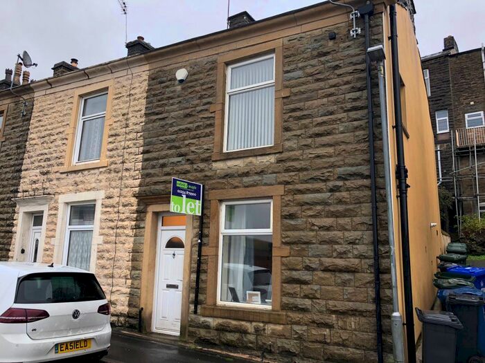 3 Bedroom Terraced House To Rent In Cross Street North, Rossendale, Lancashire, BB4