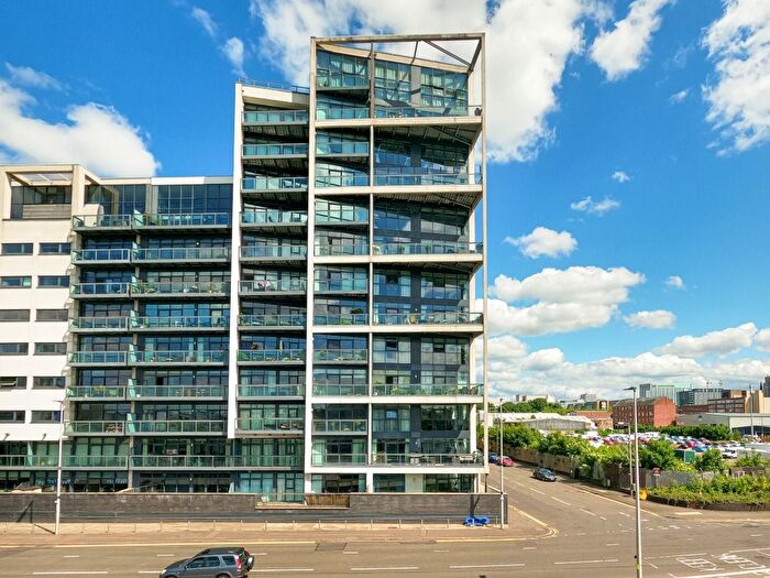 3 Bedroom Flat To Rent In Lancefield Quay, Finnieston, Glasgow, G3