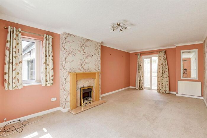 3 Bedroom Detached House For Sale In Woodthorpe Drive, Woodthorpe, NG5