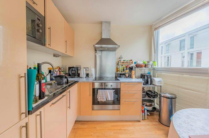 1 Bedroom Flat To Rent In Denison House, Canary Wharf, London, E14