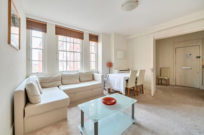 1 Bedroom Flat To Rent In Whiteheads Grove, London, SW3