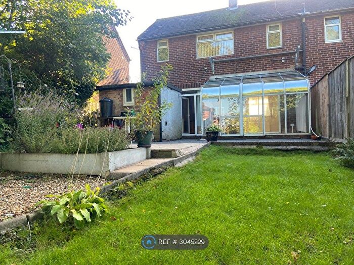 2 Bedroom Semi-detached House To Rent In Chester Avenue, Dukinfield, SK16