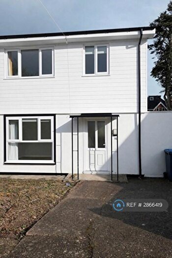 3 Bedroom Semi Detached House To Rent In Saunton Road, Rugby, CV22