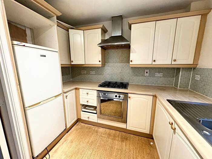 2 Bedroom Flat For Sale In Deanery Court, Manchester, M8