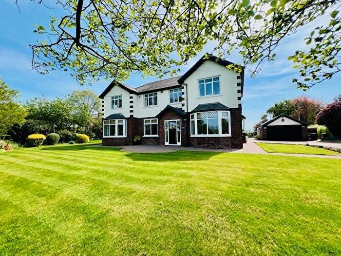 6 Bedroom Detached House For Sale In Cuerdale Lane, Walton Le Dale, Preston, PR5