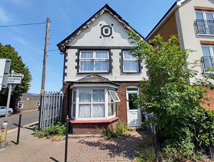 1 Bedroom Flat To Rent In Calcutta Road, Tilbury, Tilbury, RM18