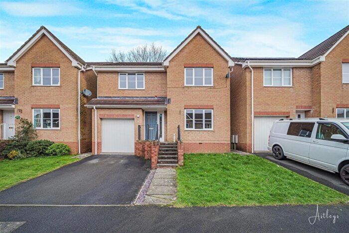4 Bedroom Detached House For Sale In Sycamore Avenue, Tregof Village, Swansea Vale, Swansea, SA7