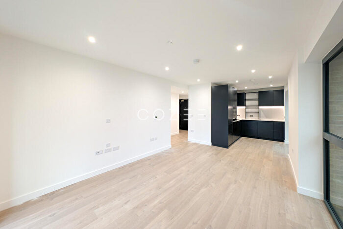 1 Bedroom Flat To Rent In Scarlet Court, Woodberry Down, N4