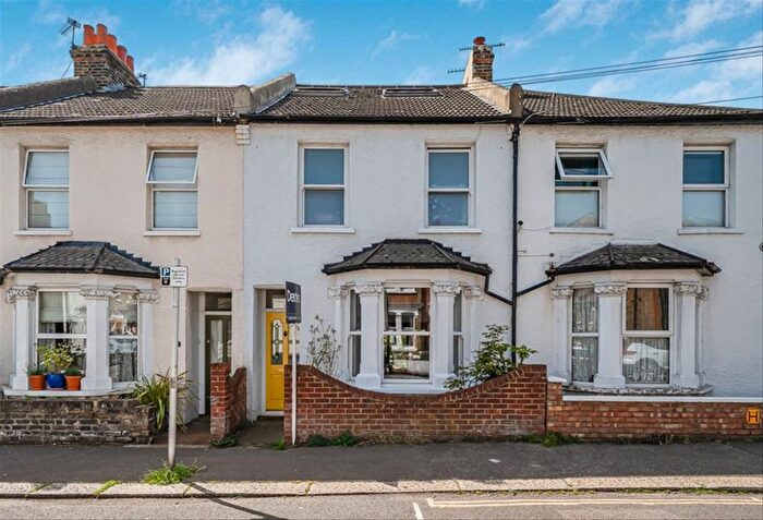 4 Bedroom Property For Sale In Talbot Road, Old Isleworth, TW7