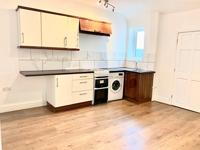 2 Bedroom Flat To Rent In Stafford Street, Walsall, WS2