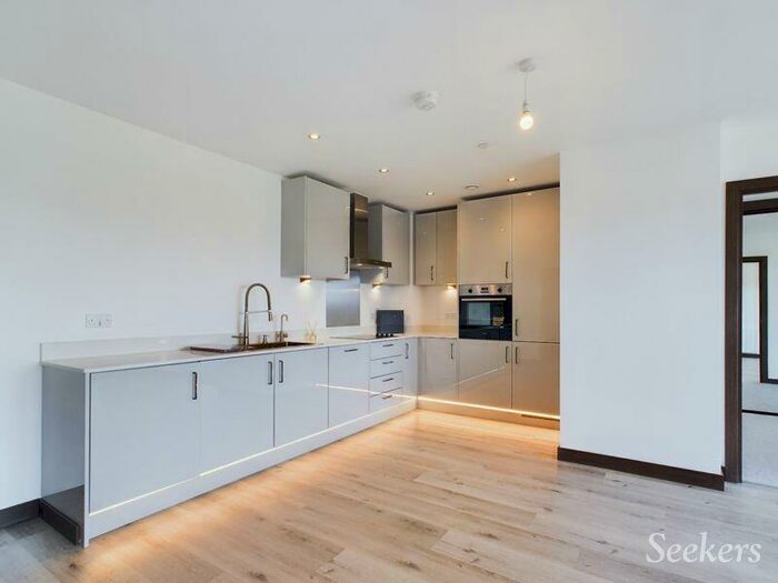 2 Bedroom Flat To Rent In Claribel Court, Mill Wood, Maidstone, ME14